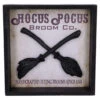 Hocus Pocus Hexenbesen Im Bilderrahmen 20cm -Halloween Kostüme Geschäft hocus pocus hexenbesen wandbild hocus pocus witch broom wall art halloween dekoration 51063 01