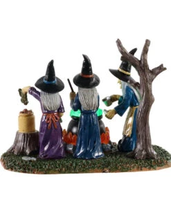 Lemax Spooky Town - Hexen Teamwork 9 Lemax Spooky Town - Hexen Teamwork -Halloween Kostüme Geschäft lemax spooky town witches teamwork halloween dekoration spooky town figurine 53630 04