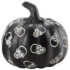 Kürbis Mit Totenschädeln Schwarz 13cm 1 Kürbis Mit Totenschädeln Schwarz 13cm -Halloween Kostüme Geschäft schwarzer kuerbis mit totenkoepfen 13cm black pumpkin with skulls halloween kuerbis deko 54697