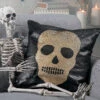 Totenschädel Wendepailletten Kissen Schwarz Gold -Halloween Kostüme Geschäft totenschaedel kissen mit flip pailletten skull flip sequin halloween pillow 39249